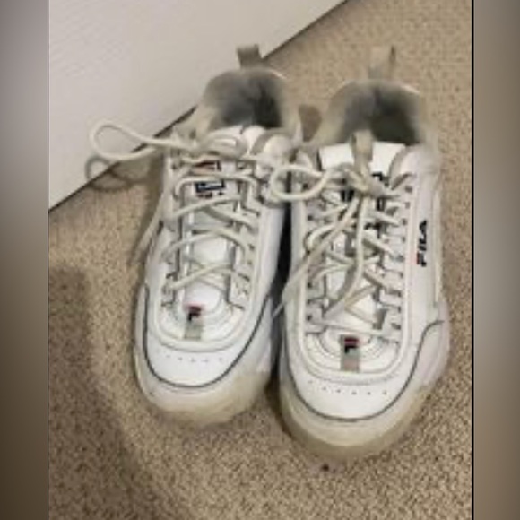 FILA’S - Picture 1 of 4